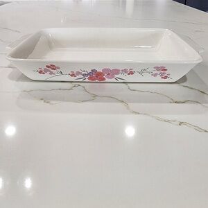 Vintage Galleria Collection stoneware casserole dish